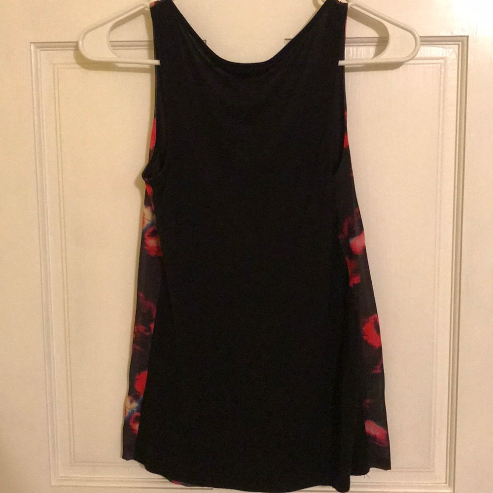 Express Tank Blouse - Picture 3 of 5
